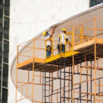 Em alta, construção civil sofre com falta de insumos e preços salgados. Veja o que pesa no bolso