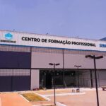 Presidente do Sinduscon-DF assina escritura do terreno do Centro de Formação Profissional