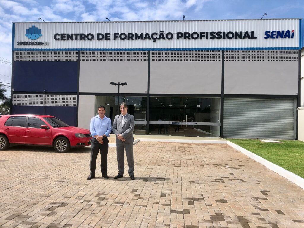 Centro de Formação Profissional Sinduscon-DF/Senai recebe visita de presidente da CBIC